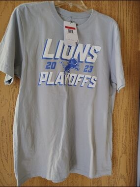 Nike Light Gray and Blue Men's Tee with Tag